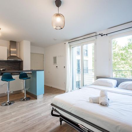 Blue Pearl By Plaza Apartment Montevrain Bagian luar foto