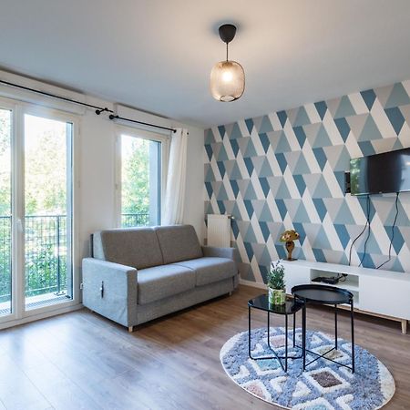 Blue Pearl By Plaza Apartment Montevrain Bagian luar foto